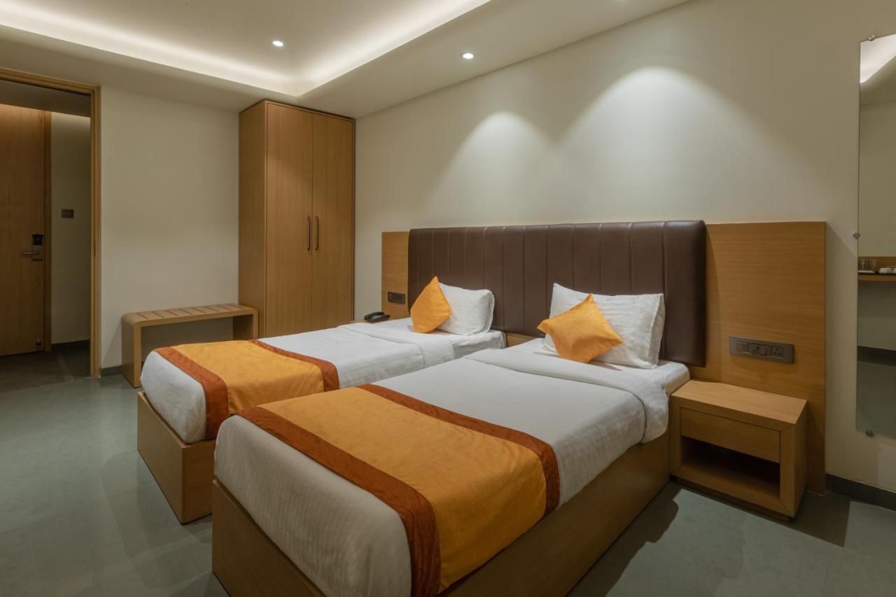 Indus Suites Нагпур Экстерьер фото