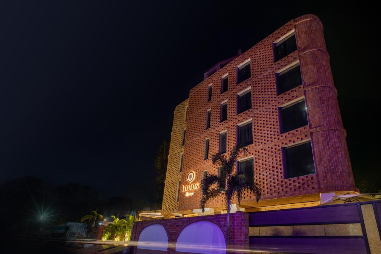 Indus Suites Нагпур Экстерьер фото