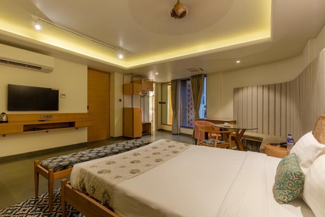 Indus Suites Нагпур Экстерьер фото